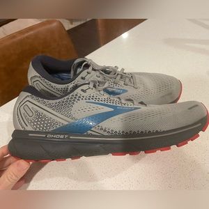 BROOKS GHOST 14 Men’s 11.5 shoes